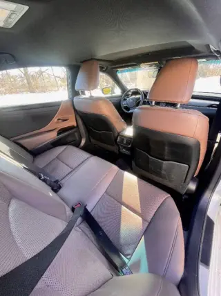 2022 Lexus ES 350