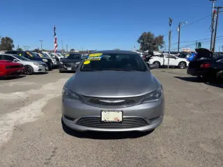 2015 Chrysler 200