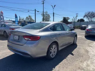 2015 Chrysler 200