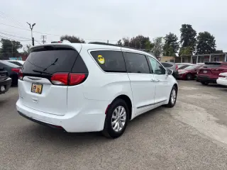 2017 Chrysler Pacifica Touring Plus
