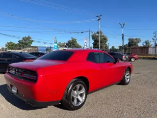 2015 Dodge Challenger SXT