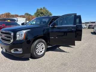 2017 GMC Yukon XL SLT