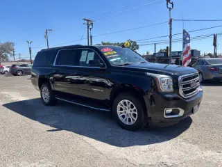 2017 GMC Yukon XL SLT