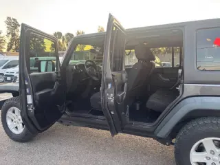2017 Jeep Wrangler Unlimited Sport S
