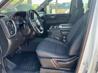 2023 Chevrolet Silverado 3500HD LT