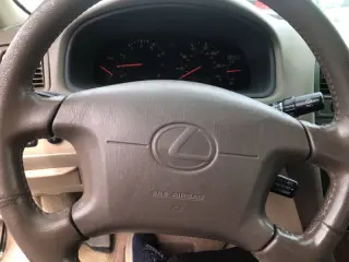 1999 Lexus ES 300