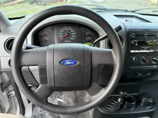2005 Ford F-150 STX
