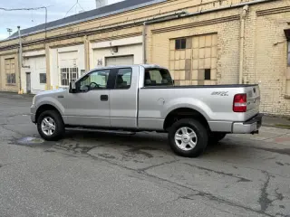2005 Ford F-150 STX