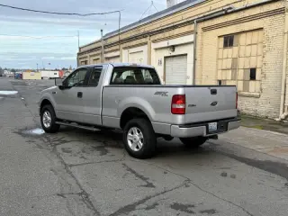 2005 Ford F-150 STX