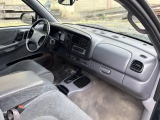 1999 Dodge Dakota