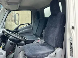 2017 Hino 195