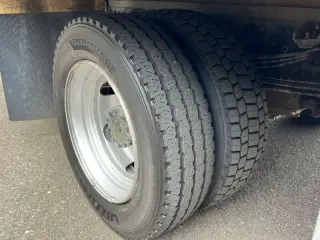 2017 Hino 195