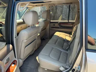 2000 Lexus LX 470