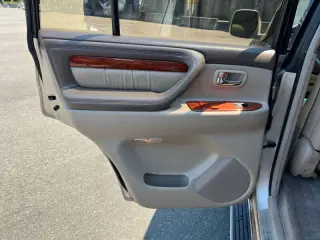 2000 Lexus LX 470