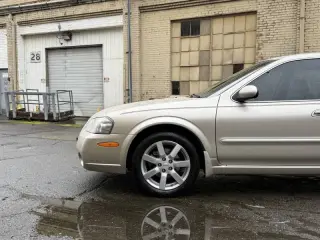 2003 Nissan Maxima SE