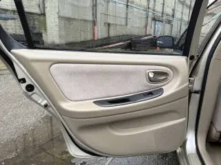 2003 Nissan Maxima SE