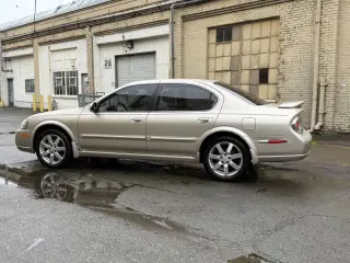 2003 Nissan Maxima SE