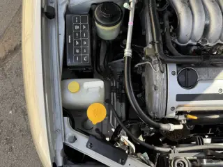 1998 Nissan Maxima