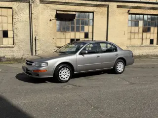 1998 Nissan Maxima