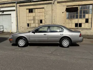 1998 Nissan Maxima