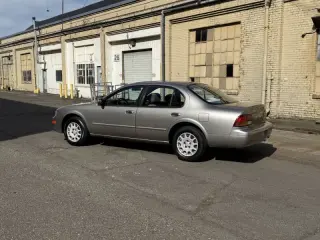 1998 Nissan Maxima