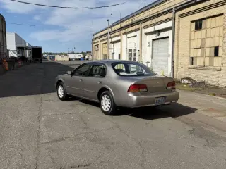 1998 Nissan Maxima