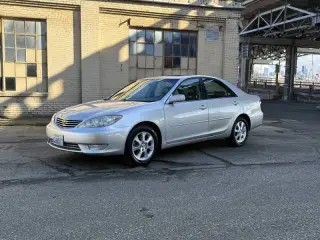 2005 Toyota Camry XLE V6