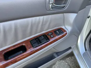 2005 Toyota Camry XLE V6