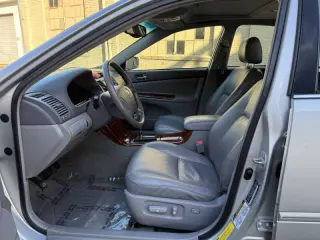 2005 Toyota Camry XLE V6