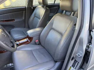2005 Toyota Camry XLE V6