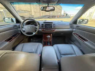 2005 Toyota Camry XLE V6