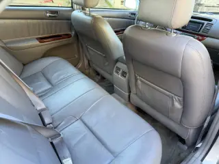 2005 Toyota Camry XLE V6