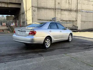 2005 Toyota Camry XLE V6