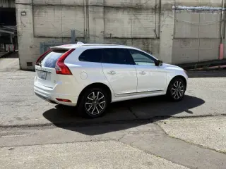 2017 Volvo XC60 T6 Dynamic