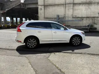 2017 Volvo XC60 T6 Dynamic