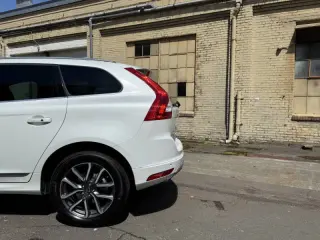 2017 Volvo XC60 T6 Dynamic