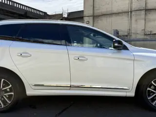2017 Volvo XC60 T6 Dynamic