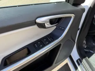2017 Volvo XC60 T6 Dynamic