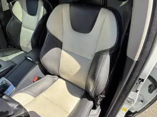 2017 Volvo XC60 T6 Dynamic