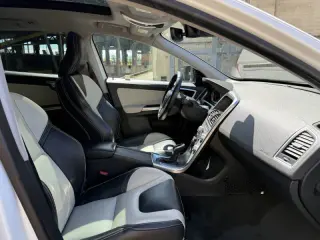 2017 Volvo XC60 T6 Dynamic