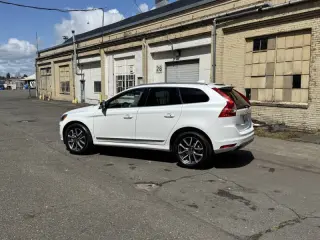 2017 Volvo XC60 T6 Dynamic