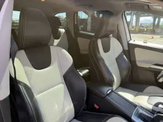 2017 Volvo XC60 T6 Dynamic