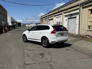 2017 Volvo XC60 T6 Dynamic