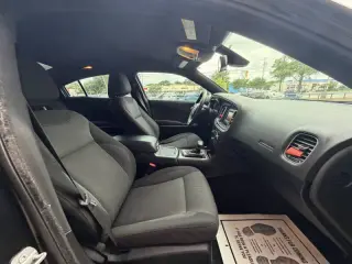 2016 Dodge Charger SE