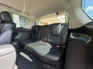 2017 Infiniti QX80