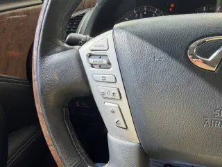 2017 Infiniti QX80