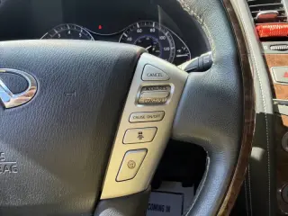 2017 Infiniti QX80
