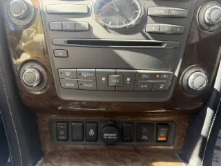 2017 Infiniti QX80