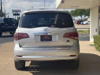 2017 Infiniti QX80