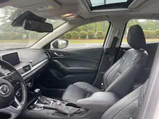 2014 Mazda MAZDA3 s Grand Touring